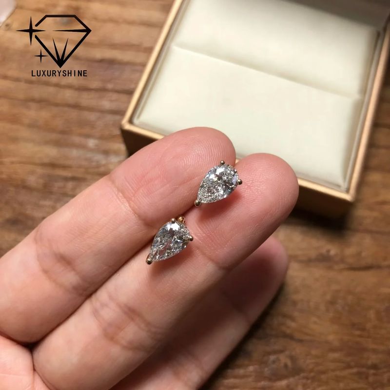 کیفیت طلای 18K برش لابراتوار رشد الماس استد گوشواره VVS-VS شفافیت کارخانه