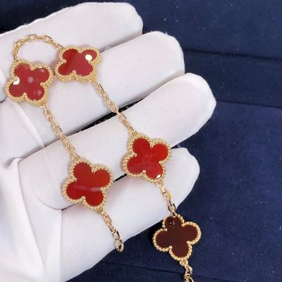کیفیت دستبند طلای 18 عیار Red Van Cleef Arpels 5 نقوش با سنگ قیمتی کارخانه