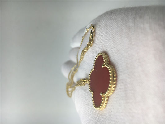 کیفیت گردنبند طلای 18K LongVan Cleef Arpels با شکل گل قرمز بدون الماس کارخانه