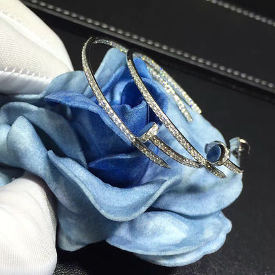 کیفیت بدون گوشواره Gemstone Juste Un Clou ناخن شکل 18K طلای سفید با الماس کارخانه