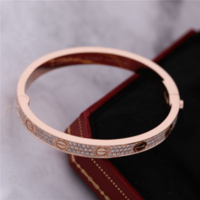 کیفیت دستبند عاشقانه کلاسیک Full Diamond Love Bangle Classical Jewelry دستبند عاشقانه تمام طلای صورتی 18K کارخانه
