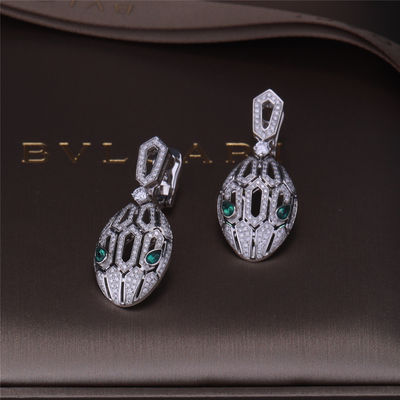 کیفیت گوشواره های Serpenti با نام تجاری طلای لوکس در مجموعه طلای سفید 18K با چشم های زمرد و با مارهای الماس سر مار کارخانه